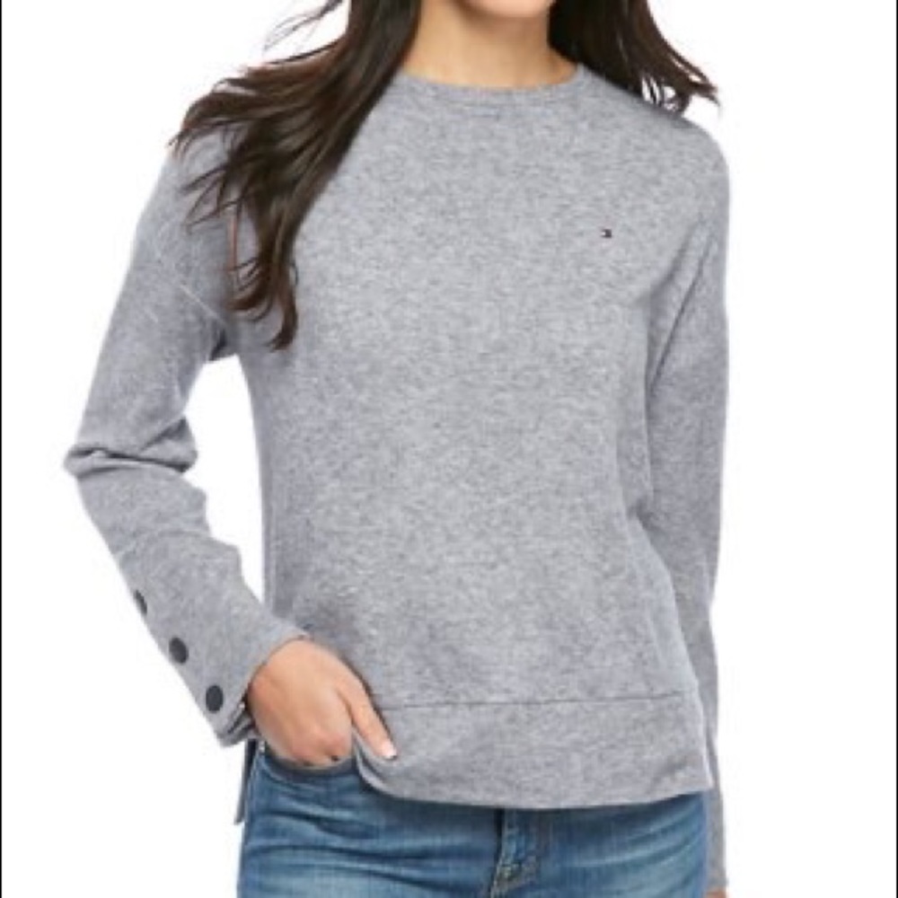 Tommy Hilfiger snap sleeve top